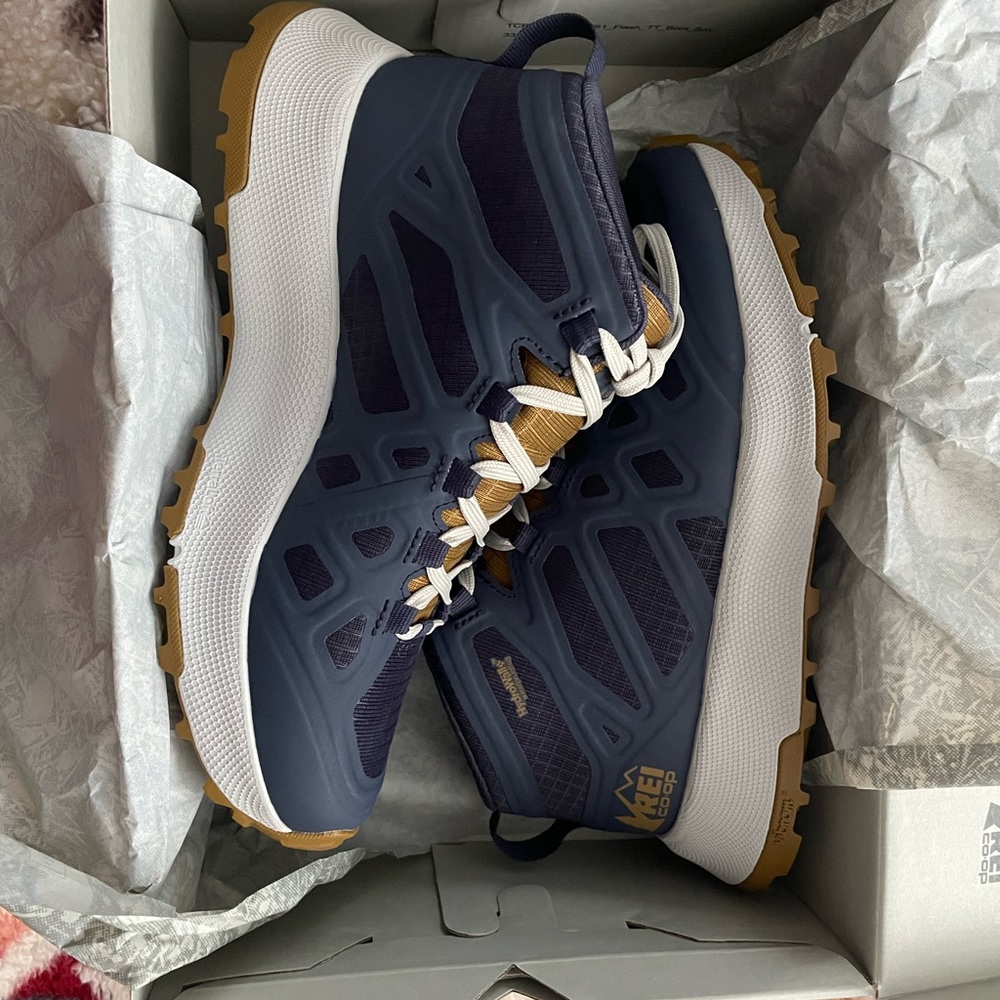 New in box - REI Flash hiking boots - women’s 7.5